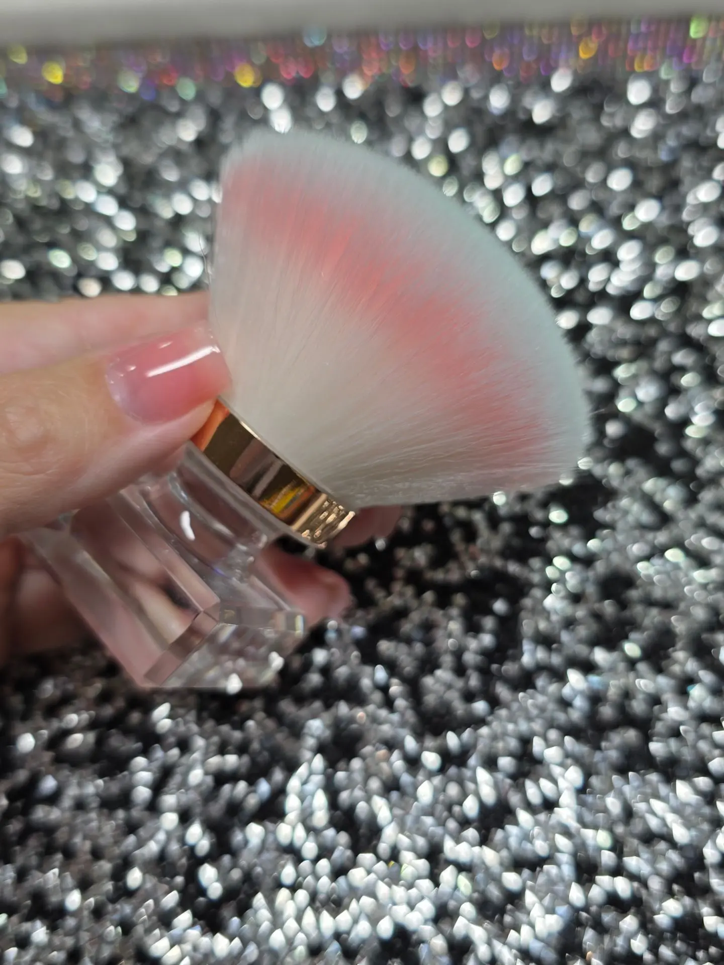 💅 Многоразовая кисть-сметка для маникюрного опила: плюсы и минусы  💅