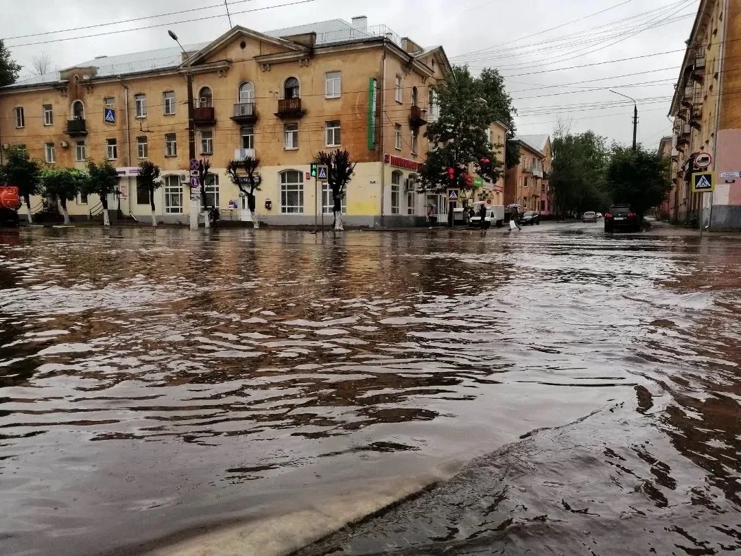 МЧС: В ближайший час с сохранением до конца суток 13 июня на территории региона ожидает...