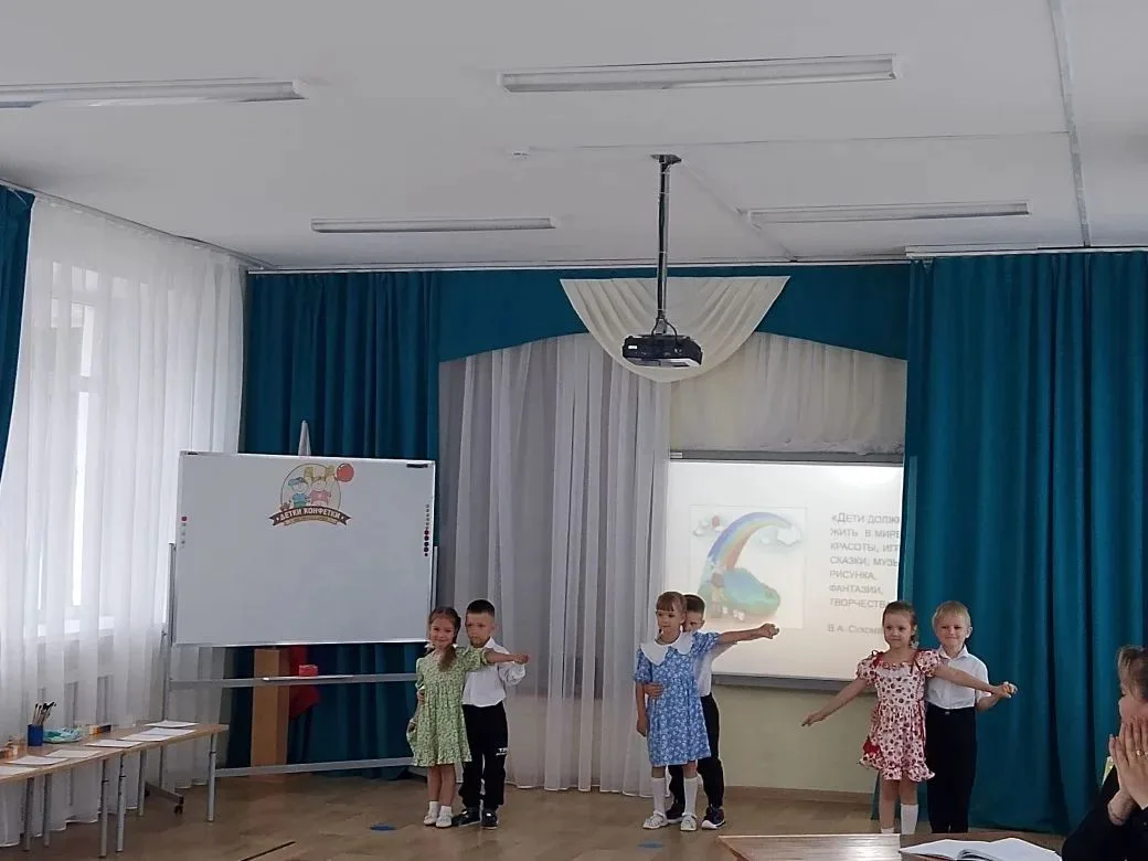 В детском саду состоялось родительское собрание, посвященное развитию творческих способ...