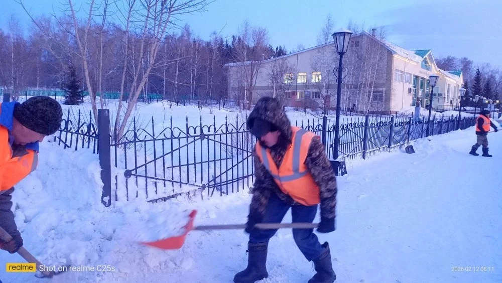 ▌ Из-за сильного снегопада работы прибавилось, но мы справляемся!