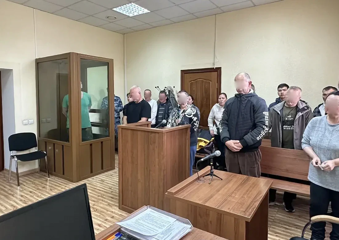 Постановлен обвинительный приговор в отношении пятерых жителей г. Калининграда, соверши...