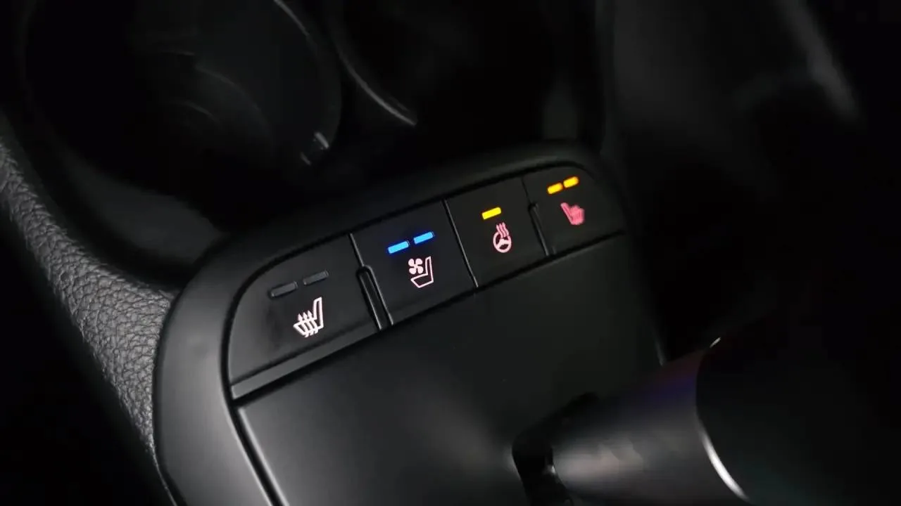 🇰🇷🤝И так же рассмотрели KIA Morning проходного года, но тоже с небольшим пробегом  — 1.0л., бензин, 