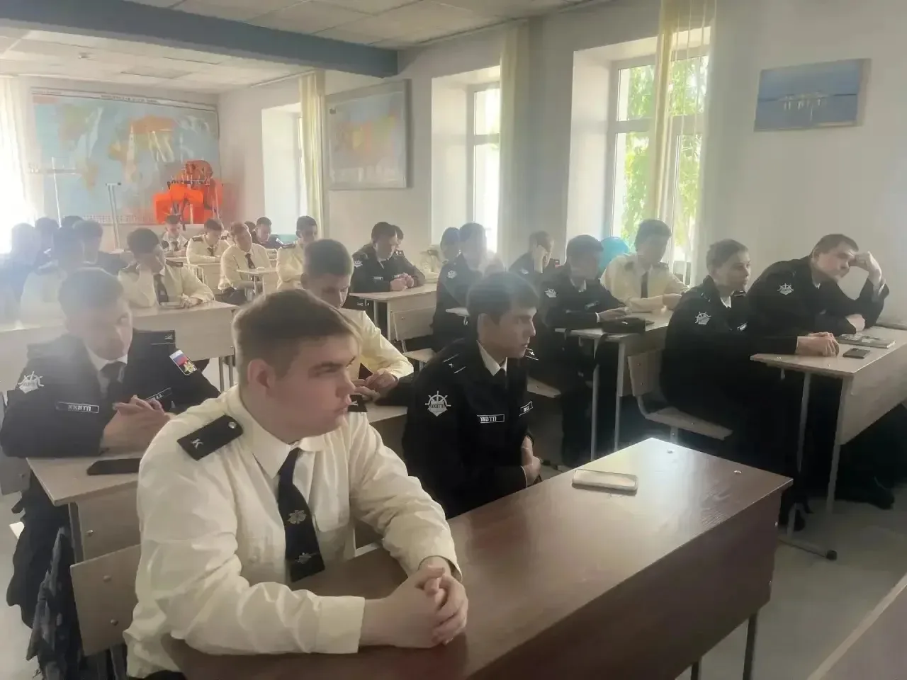 С Днём России! 🇷🇺

В преддверии празднования дня России ,  для студентов второго курса нашего колл