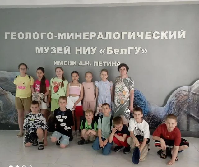 Путешествие в прошлое...

Наши лицеисты совершили незабываемое и увлекательное путешествие во времен