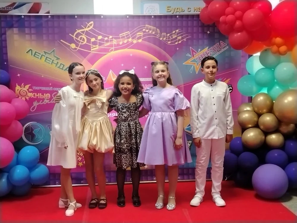 Звёздный триумф: наши вокалисты на Всероссийском конкурсе! 🌟🎤🏆 

13 июня учащиеся класса эстрадно