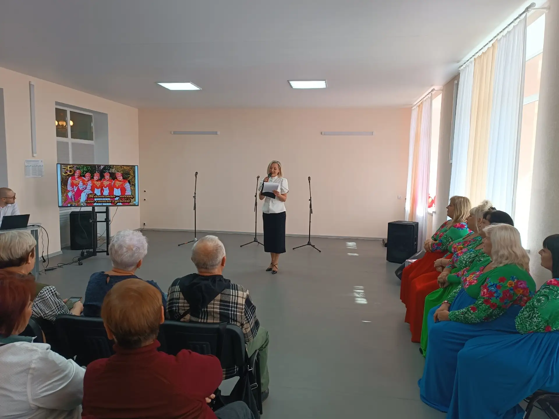 2 октября в Лутугинском районном доме культуры состоялся вечер, посвящённый 35-летию на...