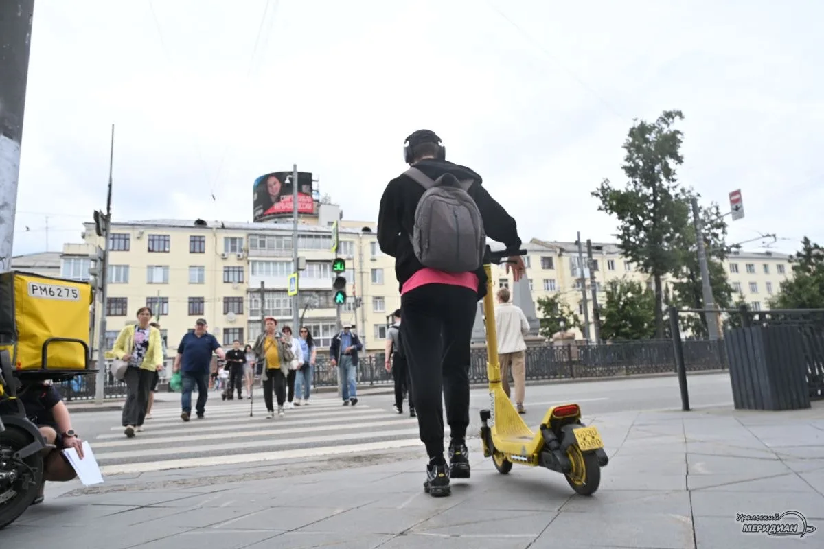 🛴 В Екатеринбурге родители поддержали проверку возраста при аренде самокатов.