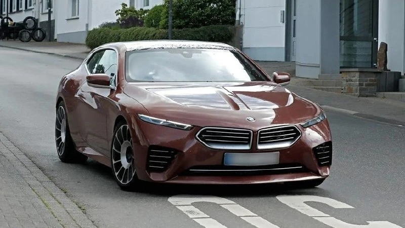 😍BMW Speedtop впервые заметили на дорогах без камуфляжа