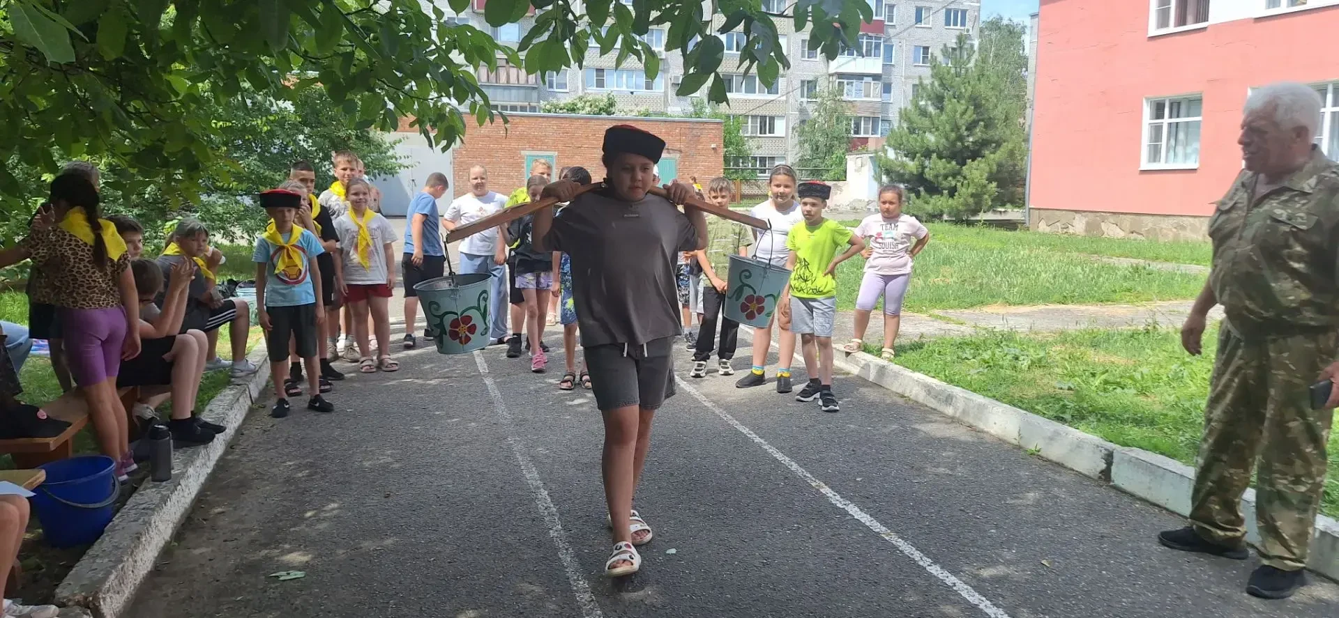 ⬇️⬇️⬇️ 
🔥 Участники с энтузиазмом демонстрировали свои способности, болели друг за друга и, конечно