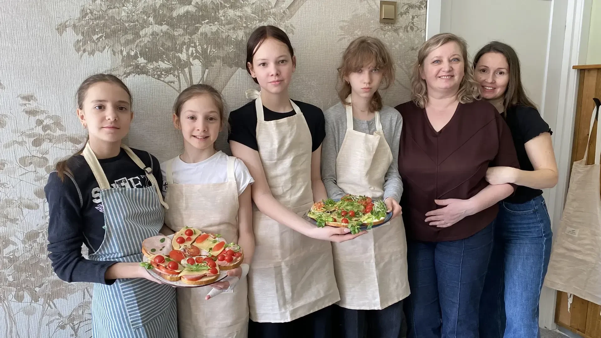 🌱 СУББОТА С ПОЛЬЗОЙ: МИКРОЗЕЛЕНЬ НА НАШЕЙ ПАРТЕ 🥪✨