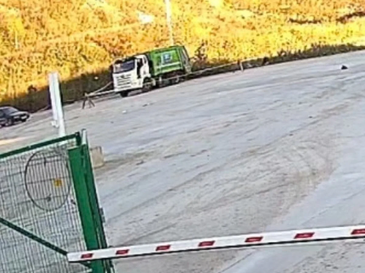 ⭕ В Нижнем Тагиле в мусоровозе с Вагонки обнаружены радиоактивные отходы.