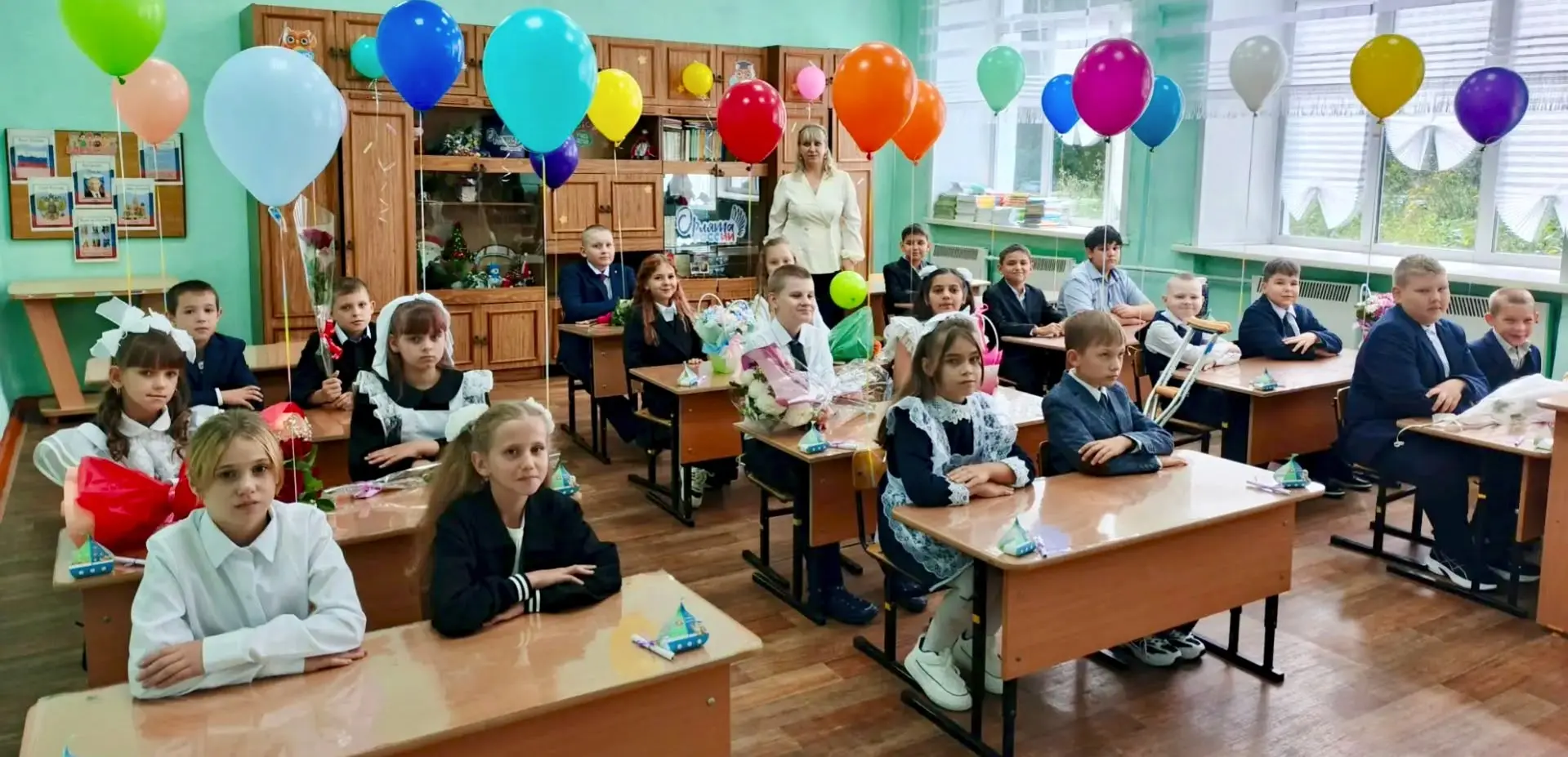 🔔 Первые классные часы: старт нового учебного года! 🔔