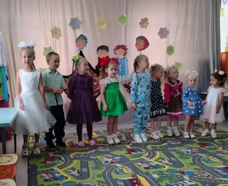 У нас был праздник "День бабушек".
