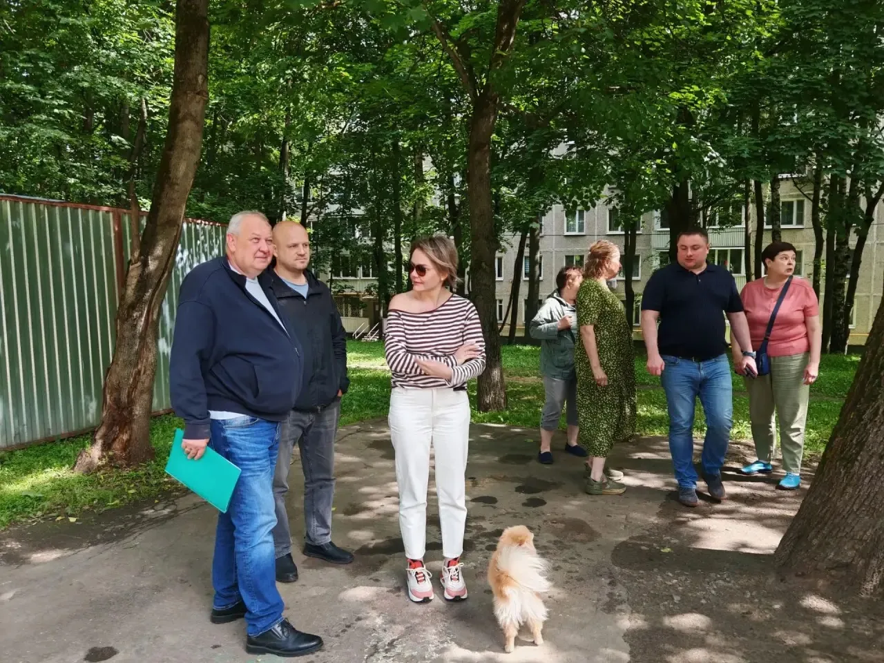 Сегодня 20 июня, глава управы района Чертаново Южное Щербаков Николай Викторович провел обход террит