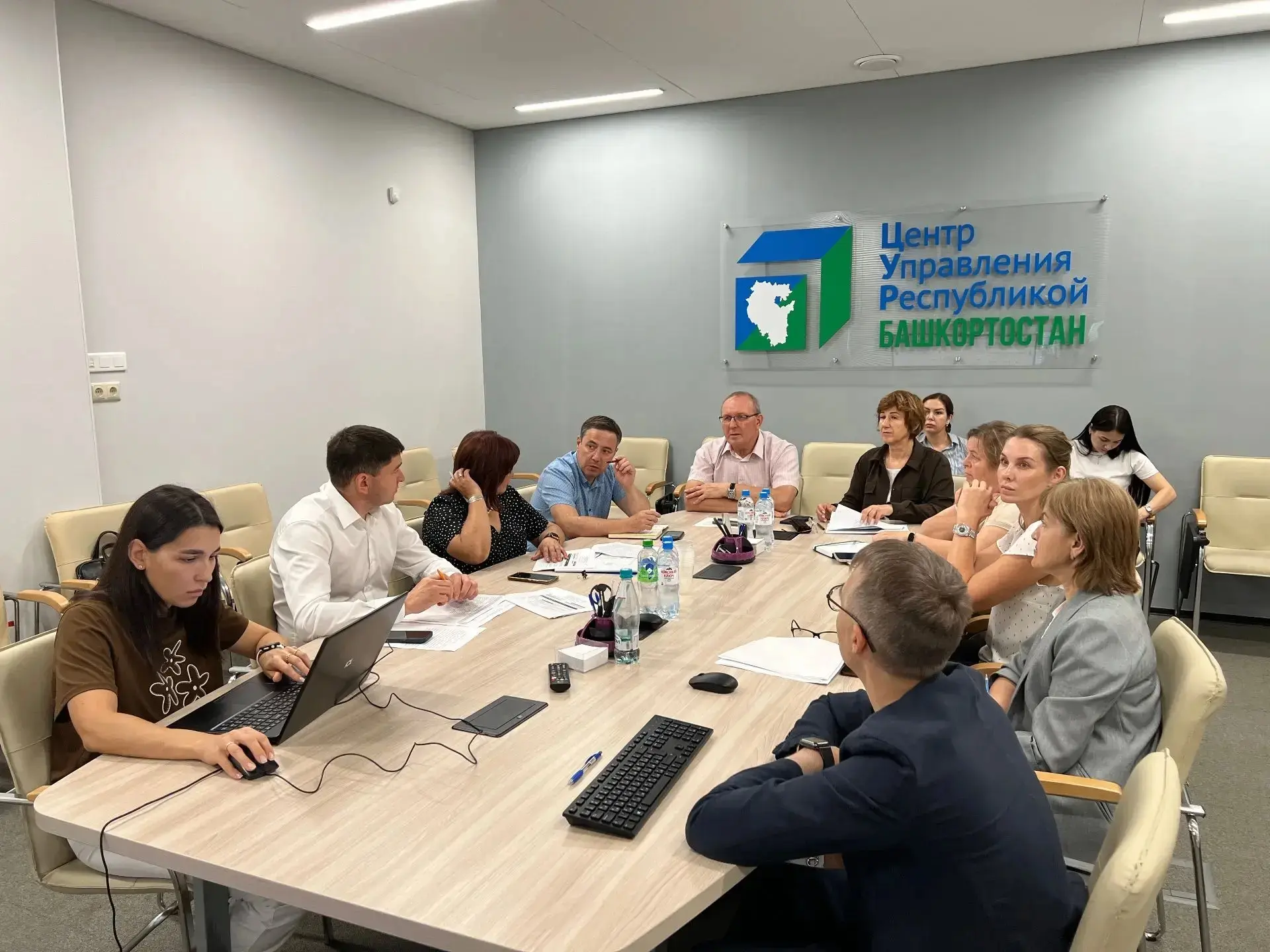 Решаем проблемные вопросы с минтрансом и УДХ 

По-деловому, коротко, но ёмко рассмотрели вопросы и п