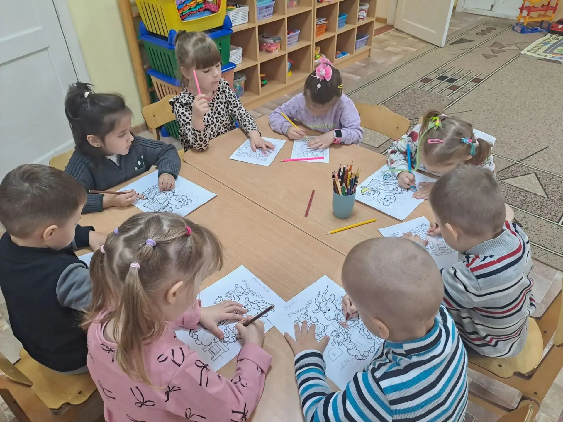 Сегодня с детьми средней группы прошла увлекательная😃, познавательная🧑‍🎓 и весёлая😁...