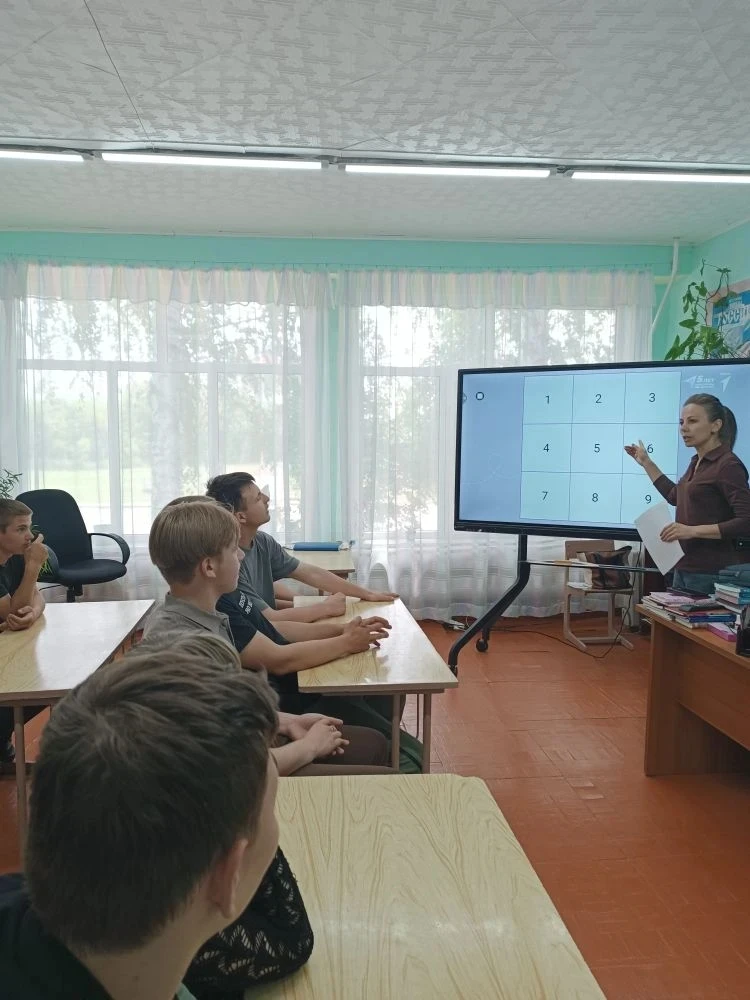 Сегодня в нашей школе было невероятно шумно, весело и познавательно! Мы отметили День д...