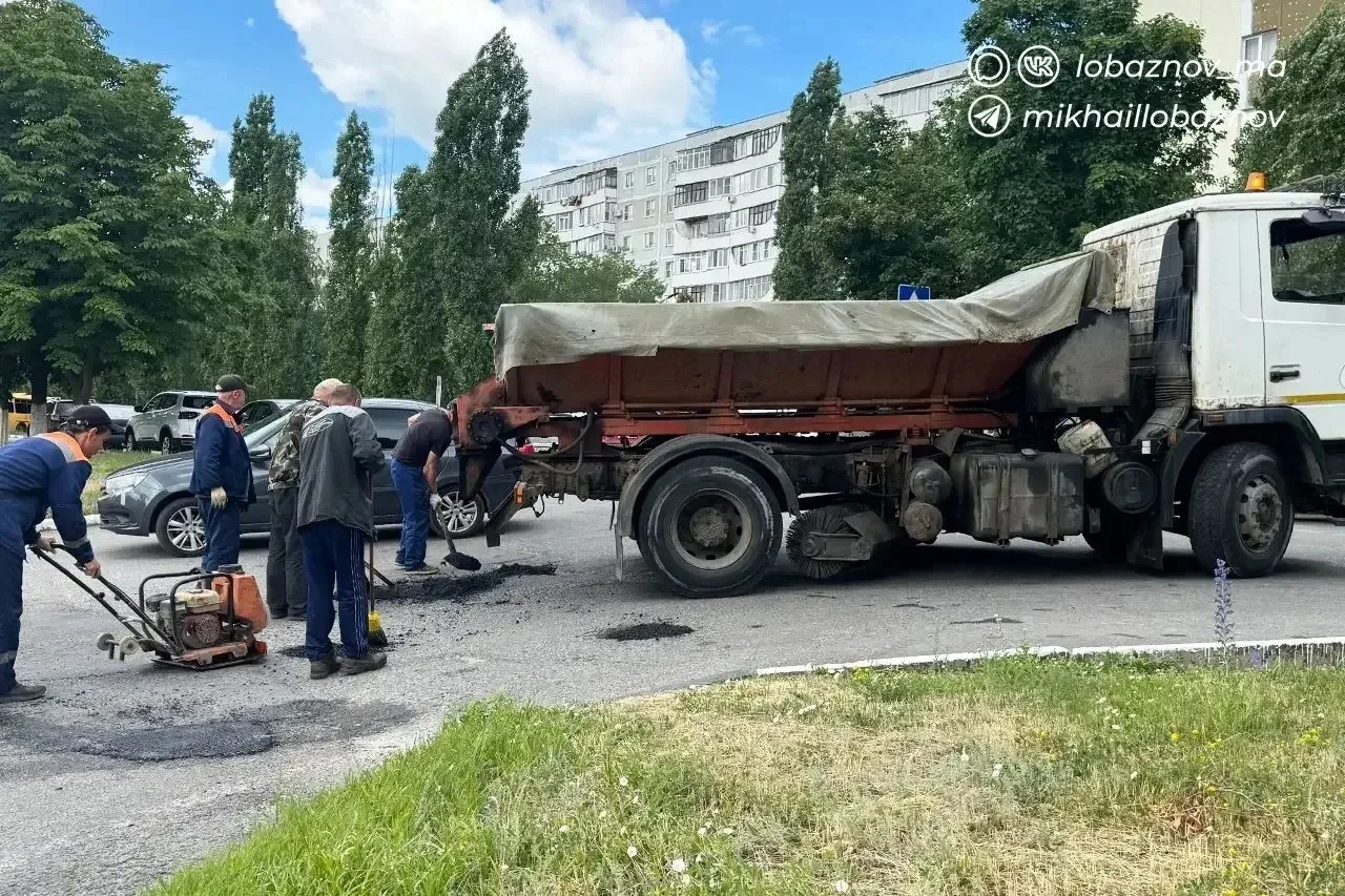 Продолжаю держать вас в курсе того, как продвигается ямочный ремонт в нашем округе. Осн...