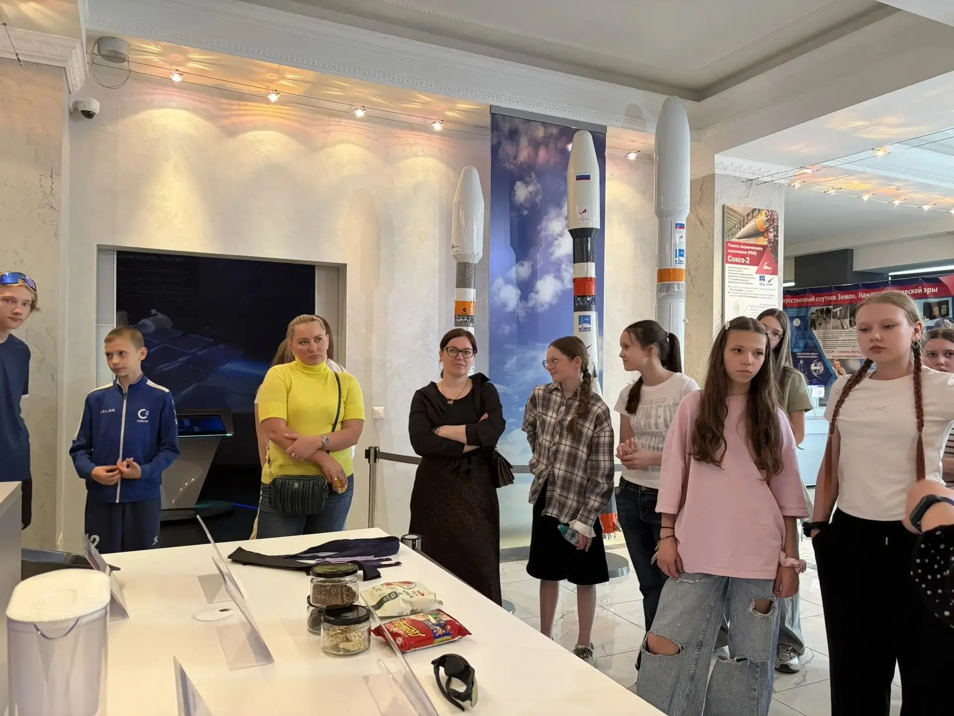 🛑В последние учебные дни 6 «В» не перестает познавать мир и учиться новому. Вчера ребята вместе с кл