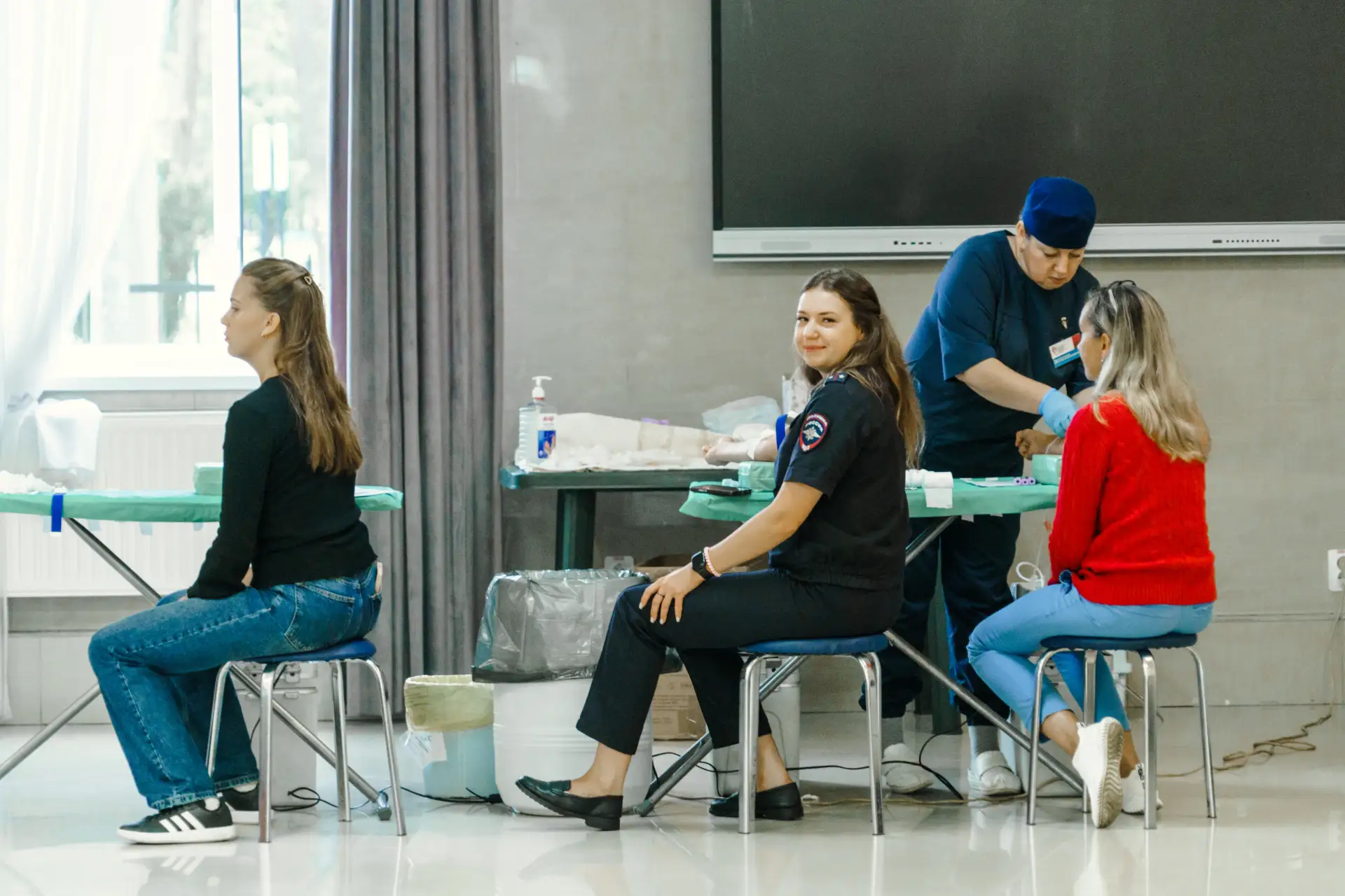 Сегодня в фойе Центра Культуры и Досуга прошла акция по сбору крови, организованная ГБУ...