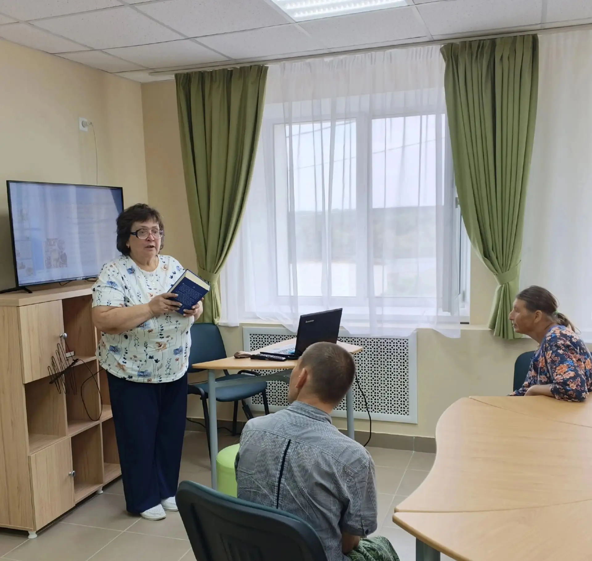 А у нас прошло яркое и познавательное мероприятие, посвященное народным праздникам: трё...