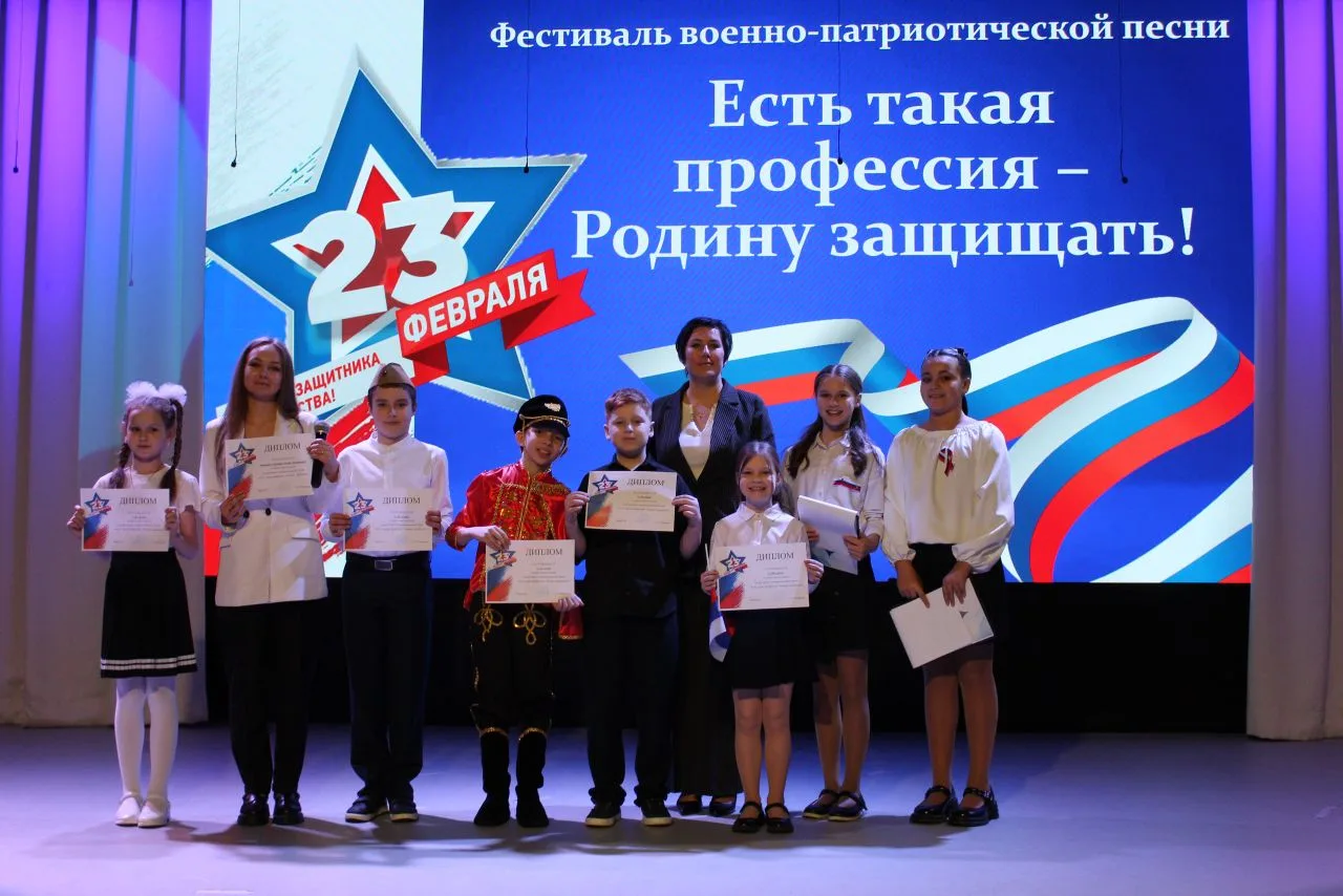 Есть такая профессия - Родину защищать!    🇷🇺 В преддверии Дня защитника Отечества в нашей школе про