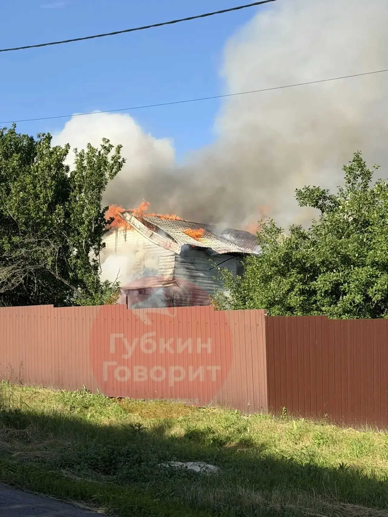 Три человека пострадали во время ночной атаки беспилотников на Краснодарский край.