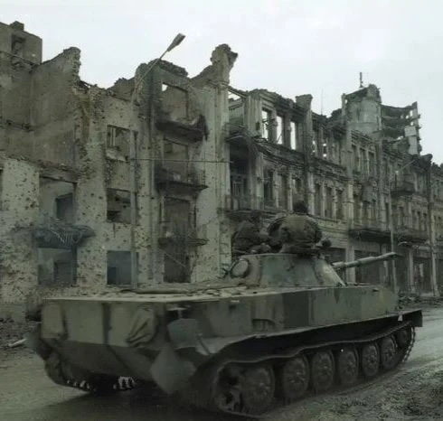 ПТ-76 в Грозном, Чечня, 1995