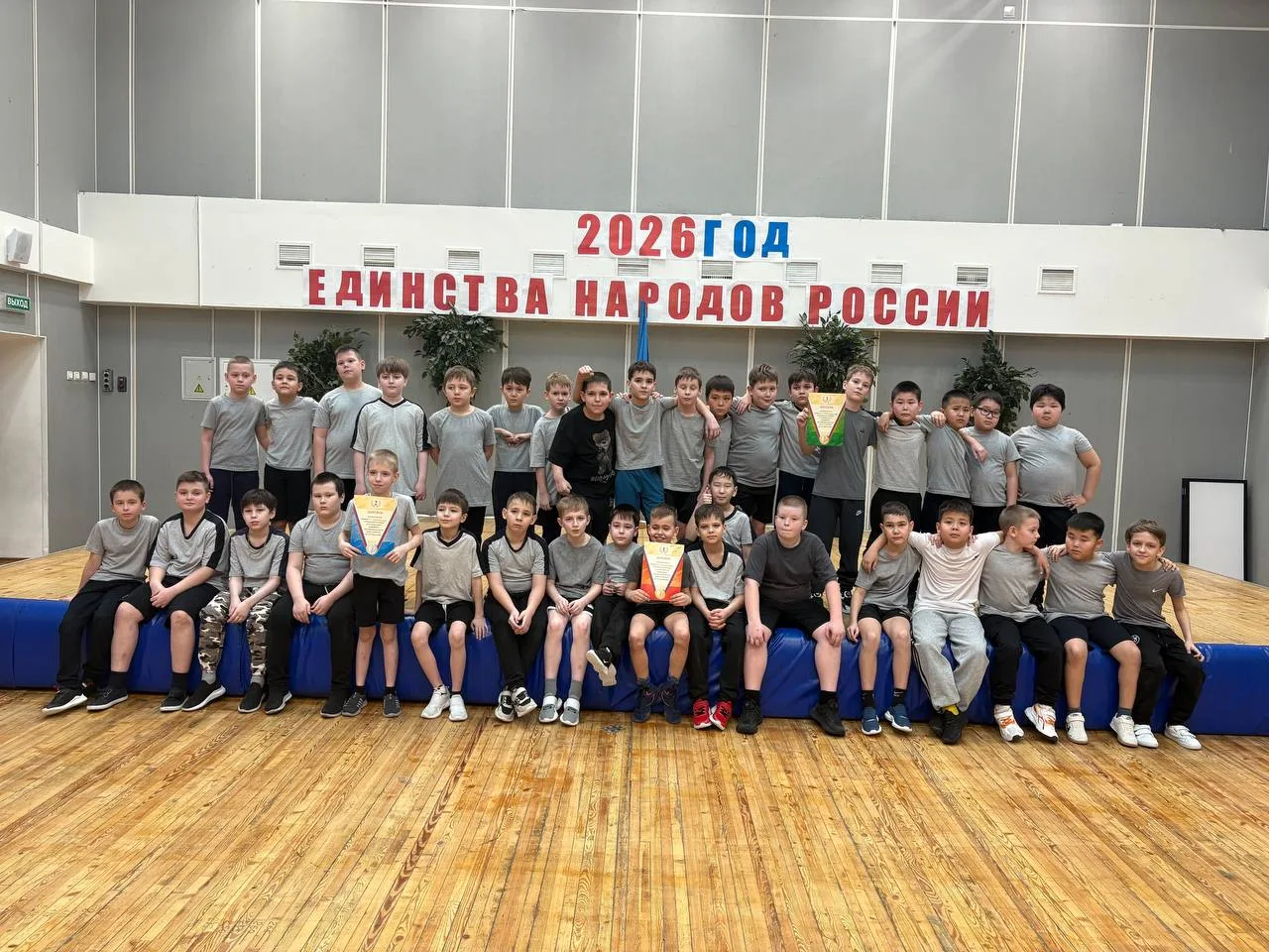Школьные будни: патриотическое воспитание в действии! 🏫  В рамках месячника патриотического воспитан