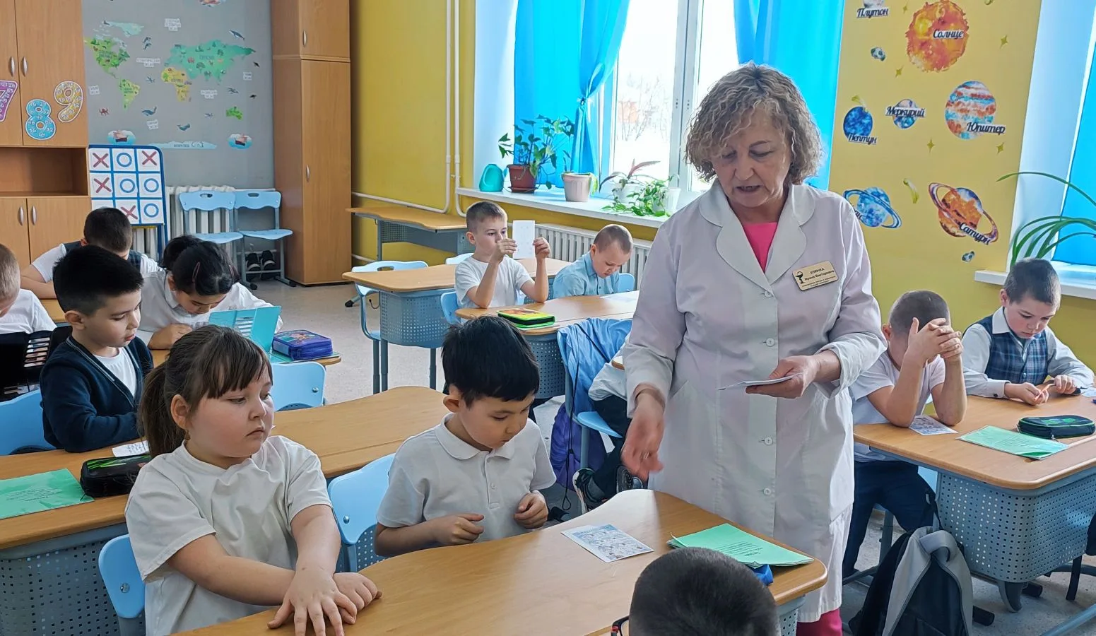 🤲Мастер – класс "Моем руки правильно!"  💥Сегодня во  2В классе медицинский работник👩‍⚕ Ключко И.В. п