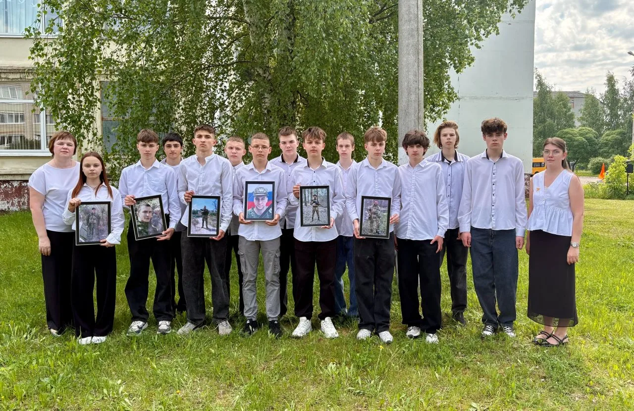 🕯️Аллея Героев: память, которая живёт.   🗓️ Сегодня, 22 мая, в центре образования «Средняя школа 8» 