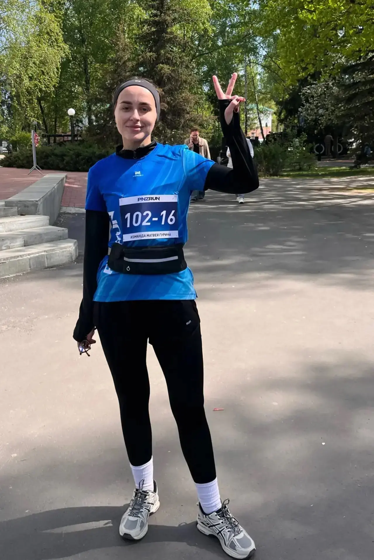 9 мая учитель нашей школы Светлана Николаевна Саликова пробежала благотворительную эстафету вместе  