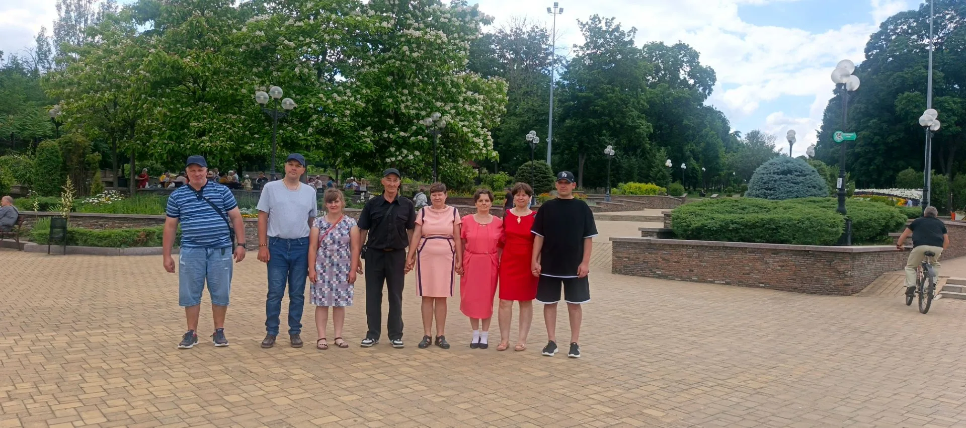 Сегодняшний день был просто волшебным! Мы отправились в наш любимый парк Щербакова, чтобы насладитьс