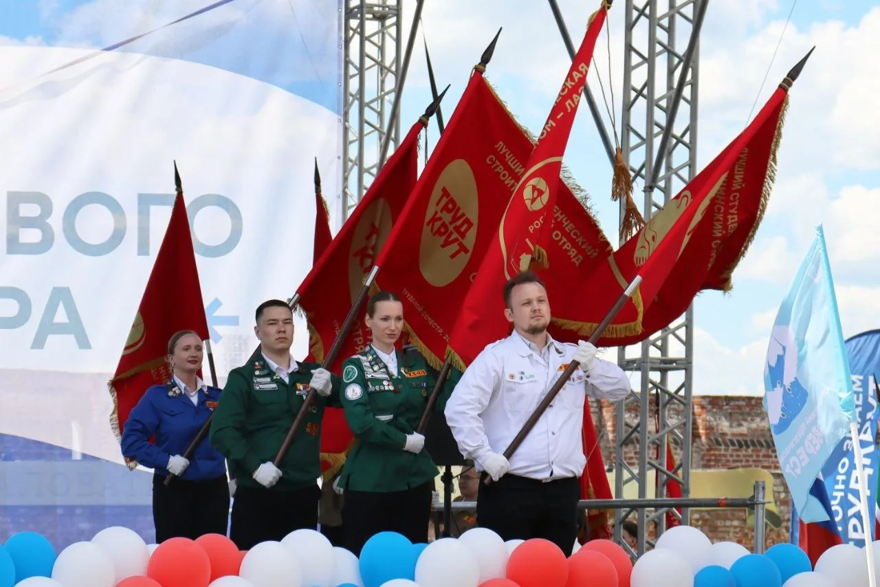 💐12 июня в Казанском Кремле состоялось Всероссийское открытие Третьего трудового семестра студенчес