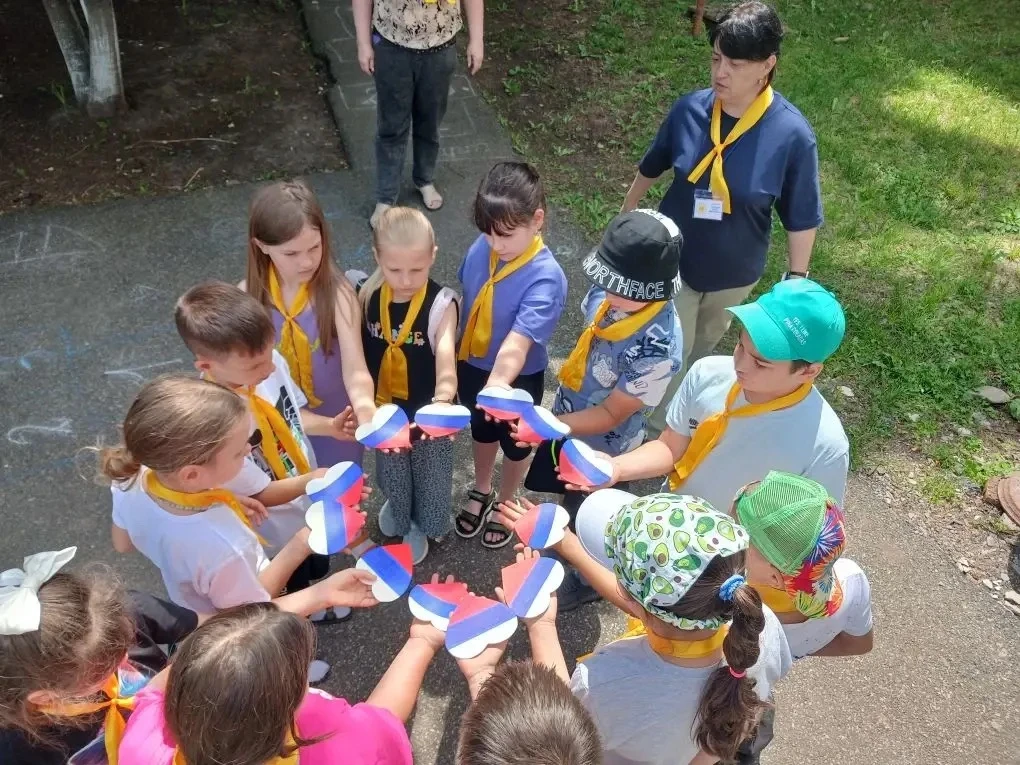 11 июня в лагере дневного пребывания проведена акция «Мы вместе», посвященная Дню России