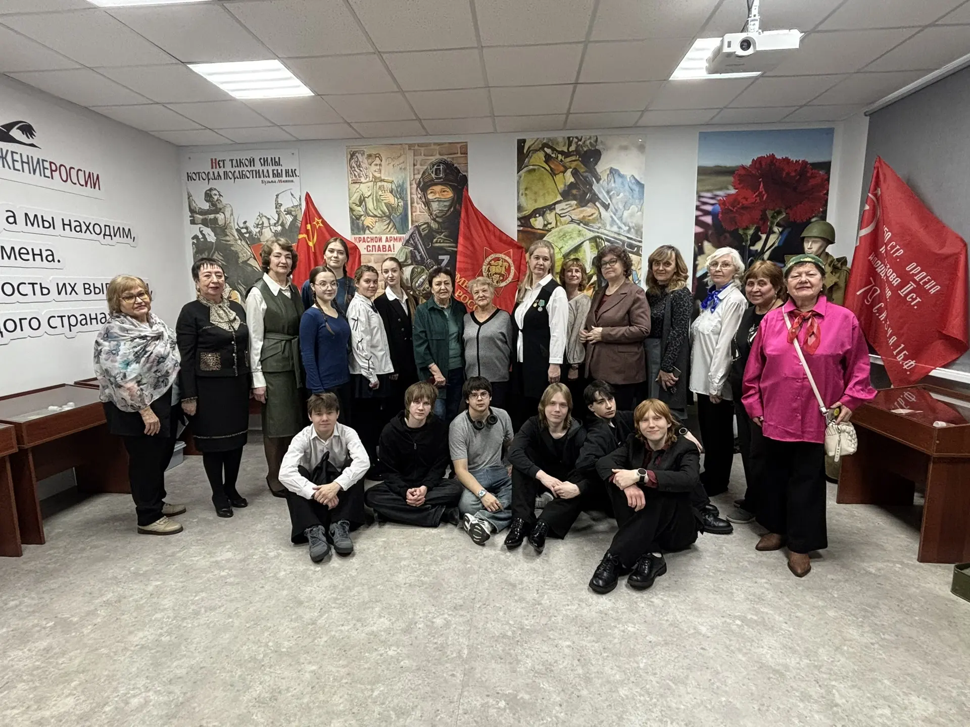 В музее  Воинской Славы МБОУ «Гимназия №6» состоялся выездной этап городского смотра-конкурса школьн