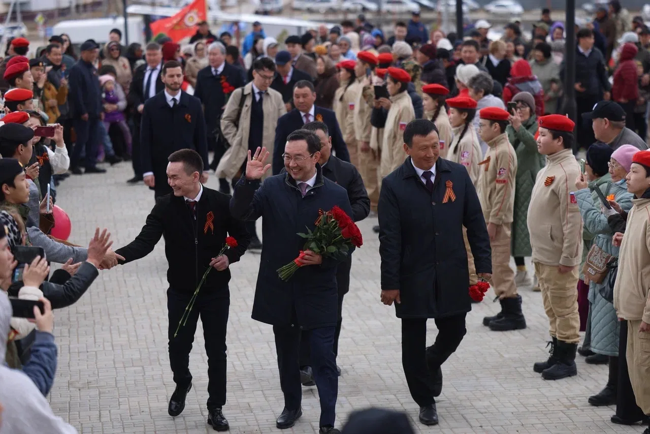 🔹"Кыайыы аартыга" монумеммытыгар Үйэлэргэ уот умайда.