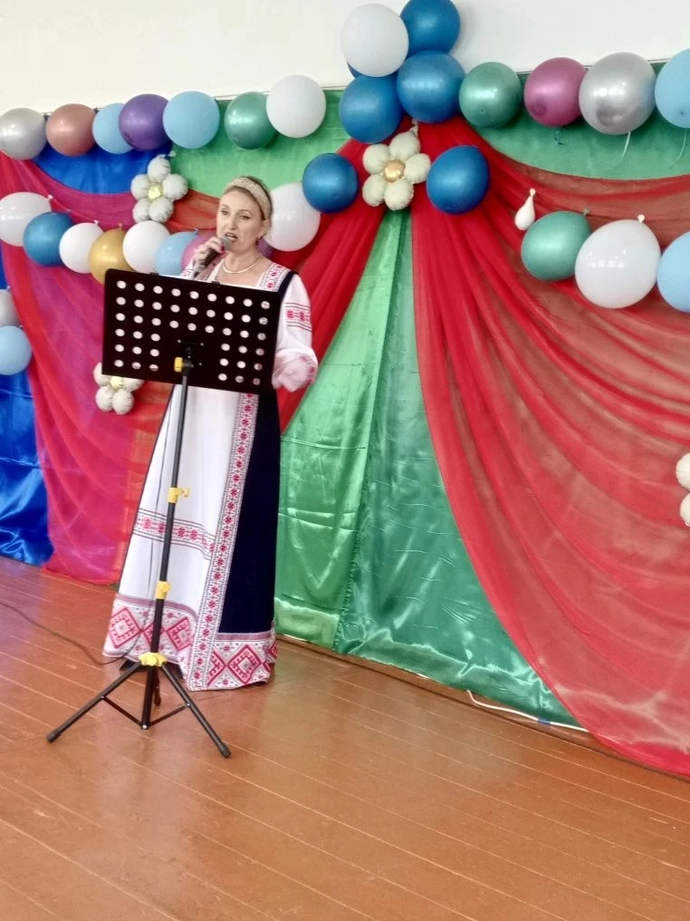 Сегодня в Татаринском сельском клубе прошёл концерт посвящённый 81-ой годовщине Победы ...
