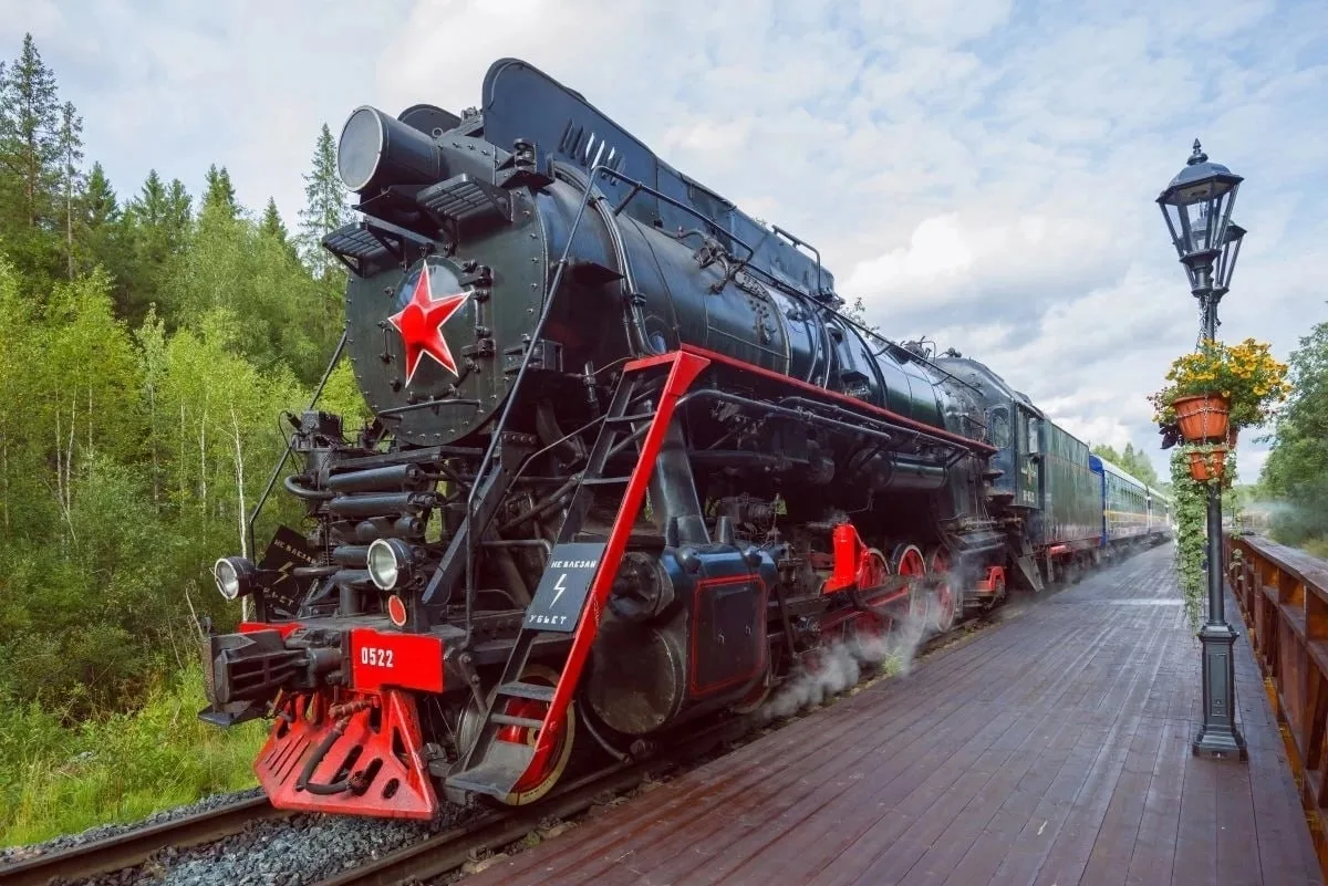 🎫🤔 «Рускеальский экспресс» и «Ретропоезд» — как понять, на какой поезд брать билет?

Вы знали, что