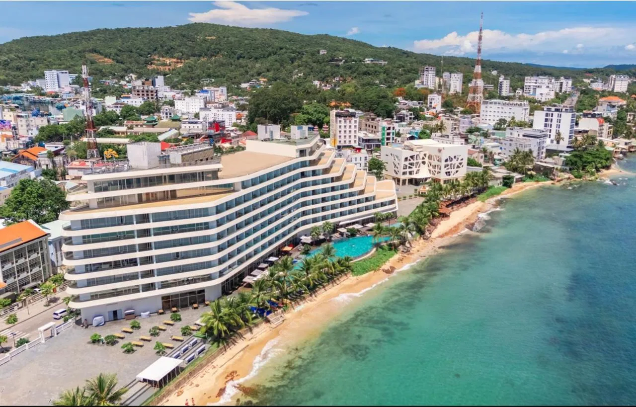 SEASHELLS PHU QUOC HOTEL & SPA 5⭐️ - стильный отель в самом центре Фукуока