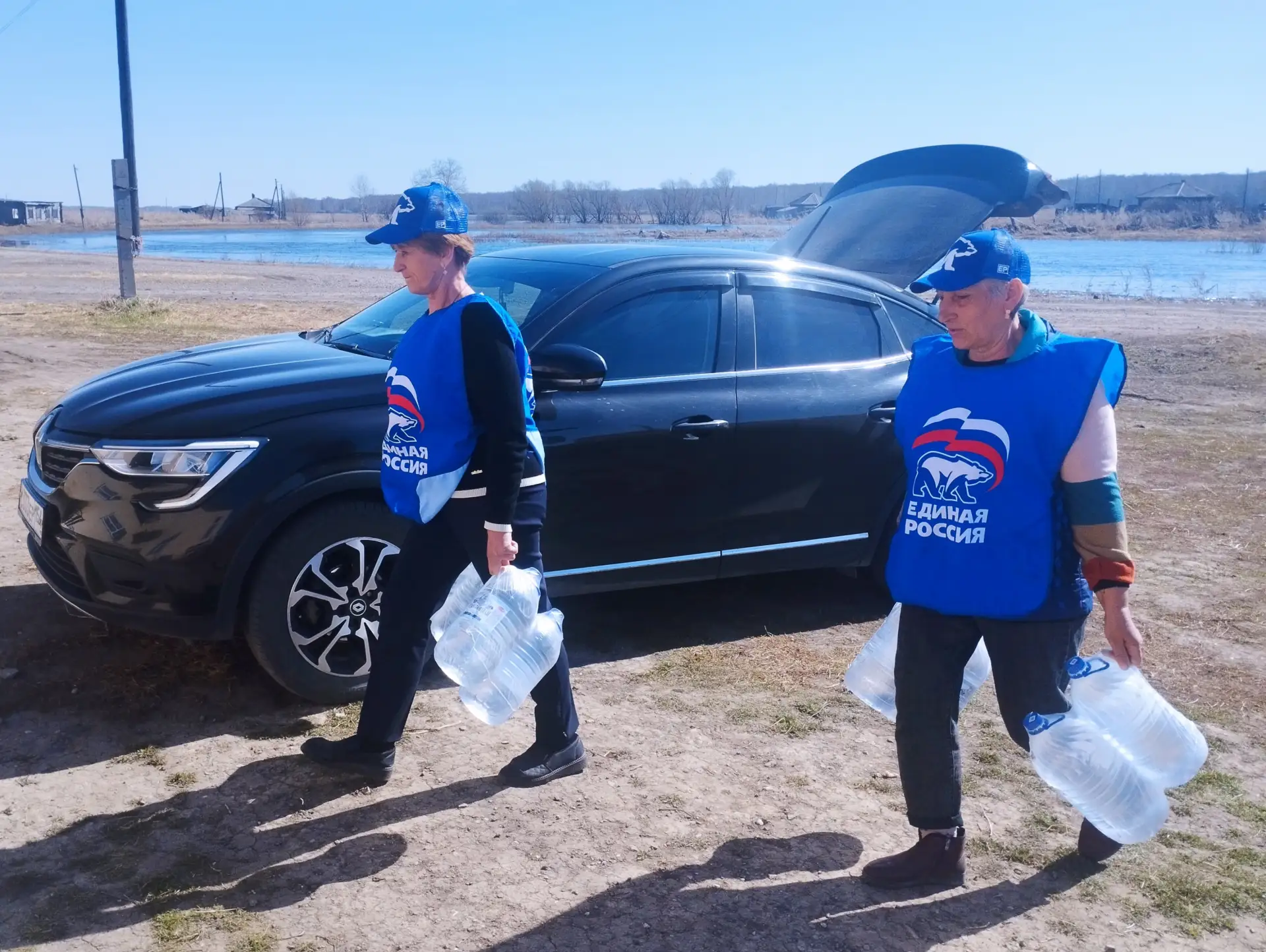 Паводок в Барабинском районе: вода уходит, помощь остаётся  Ситуация в деревне Старый Карапуз остаёт