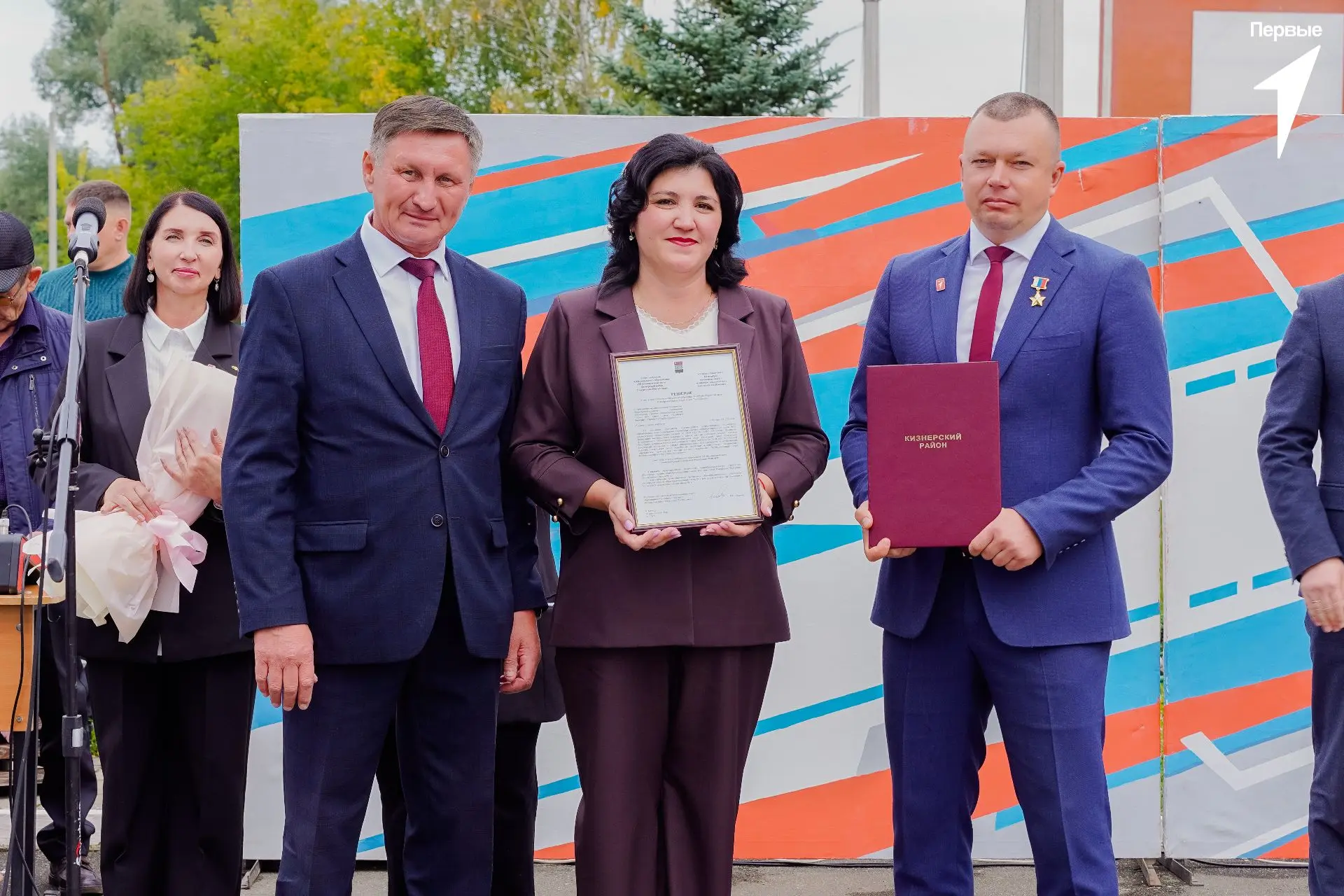 🎖️ Кизнерская школа № 1 теперь носит имя Героя России!