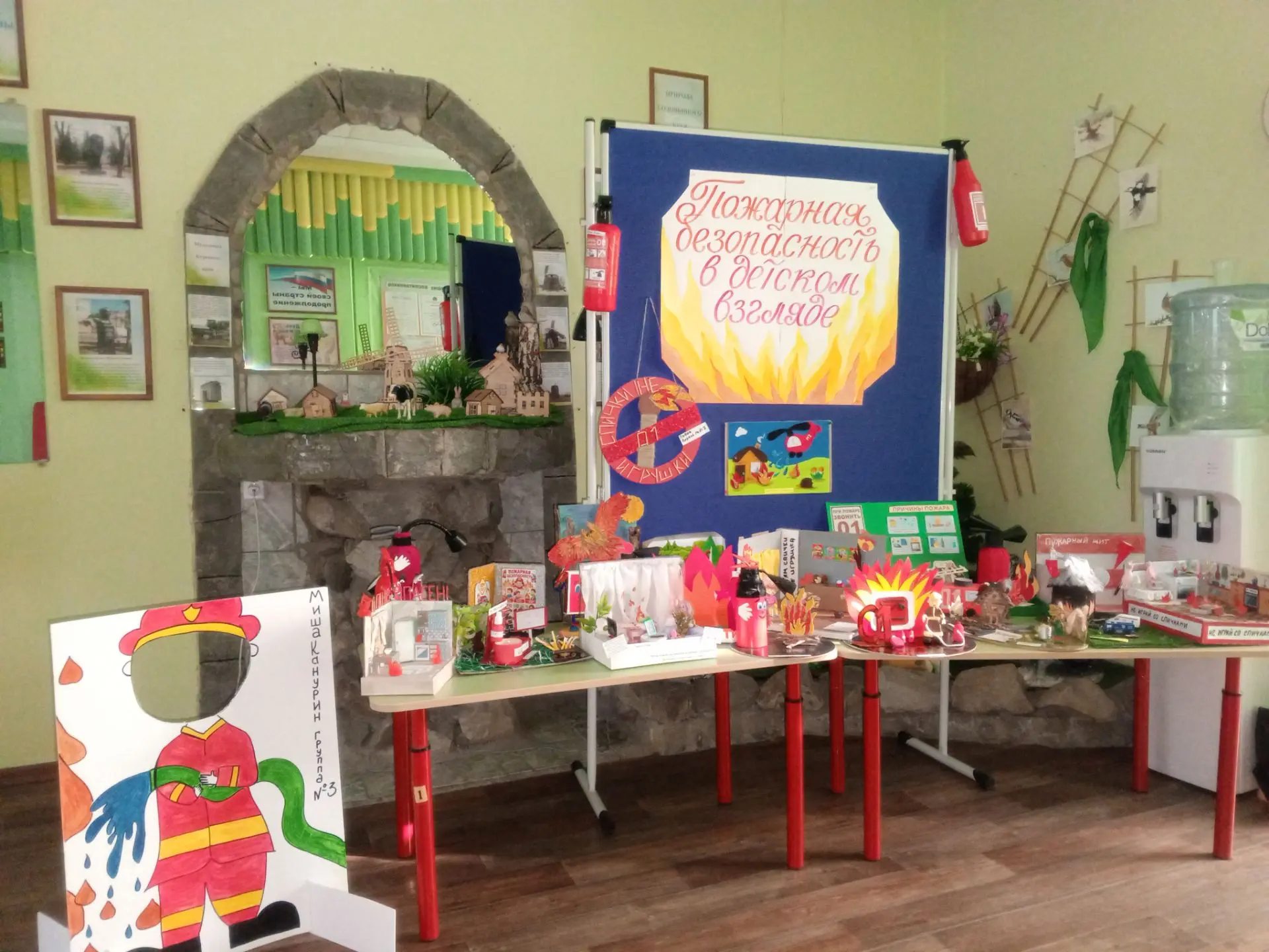 🔥🎨В нашем детском саду в рамках месячника пожарной безопасности открылась удивительна...