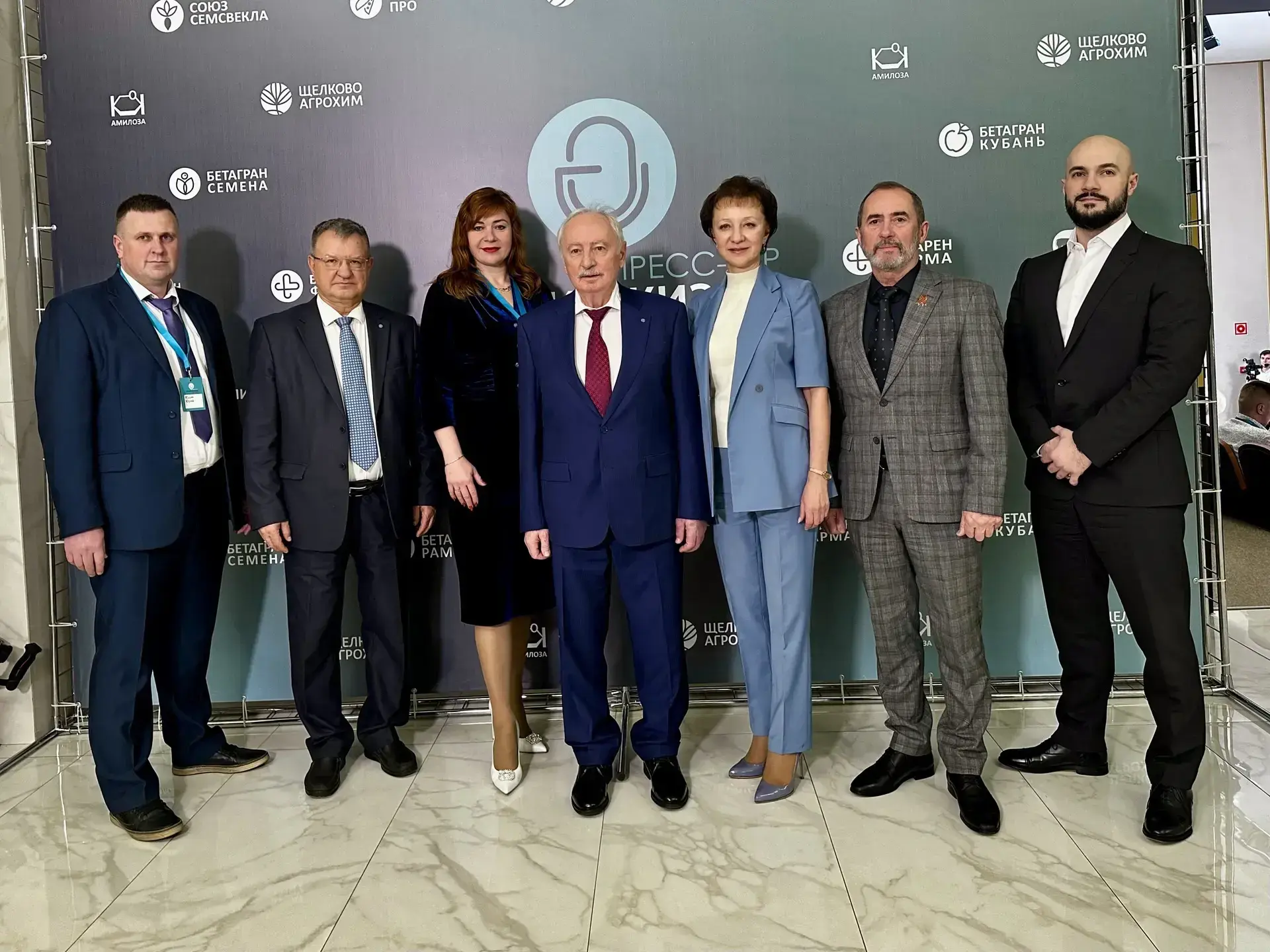 🌾Орловщина продолжает сотрудничество с компанией «Щелково-Агрохим»   Сегодня химзавод отметил 150-ле