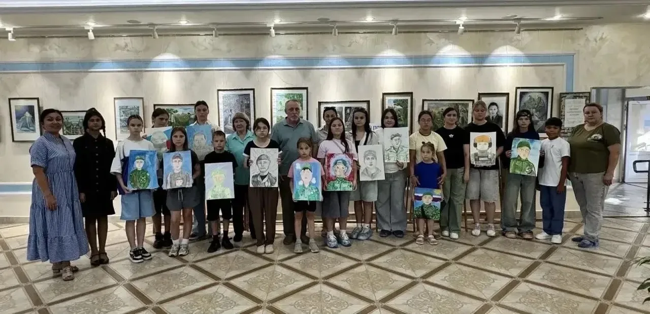 «Мой папа — Герой»: в ДШИ прошёл творческий фестиваль 🎨❤️