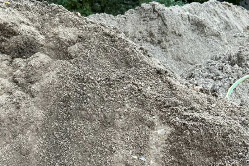 🌱 В Олимпийской деревне-80 пожаловались на привезённый грунт