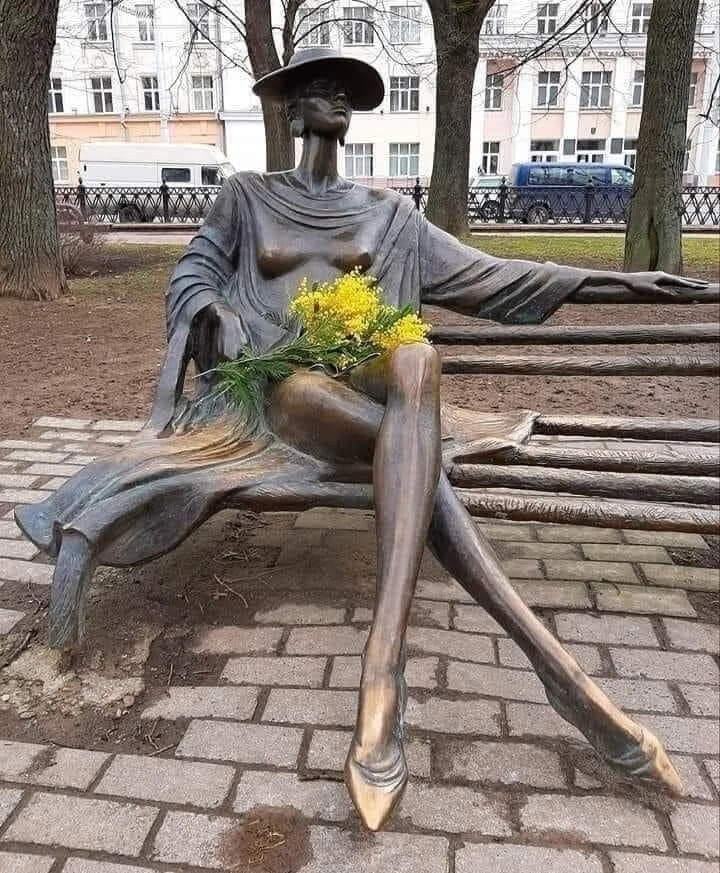 – Ты где шлялась?