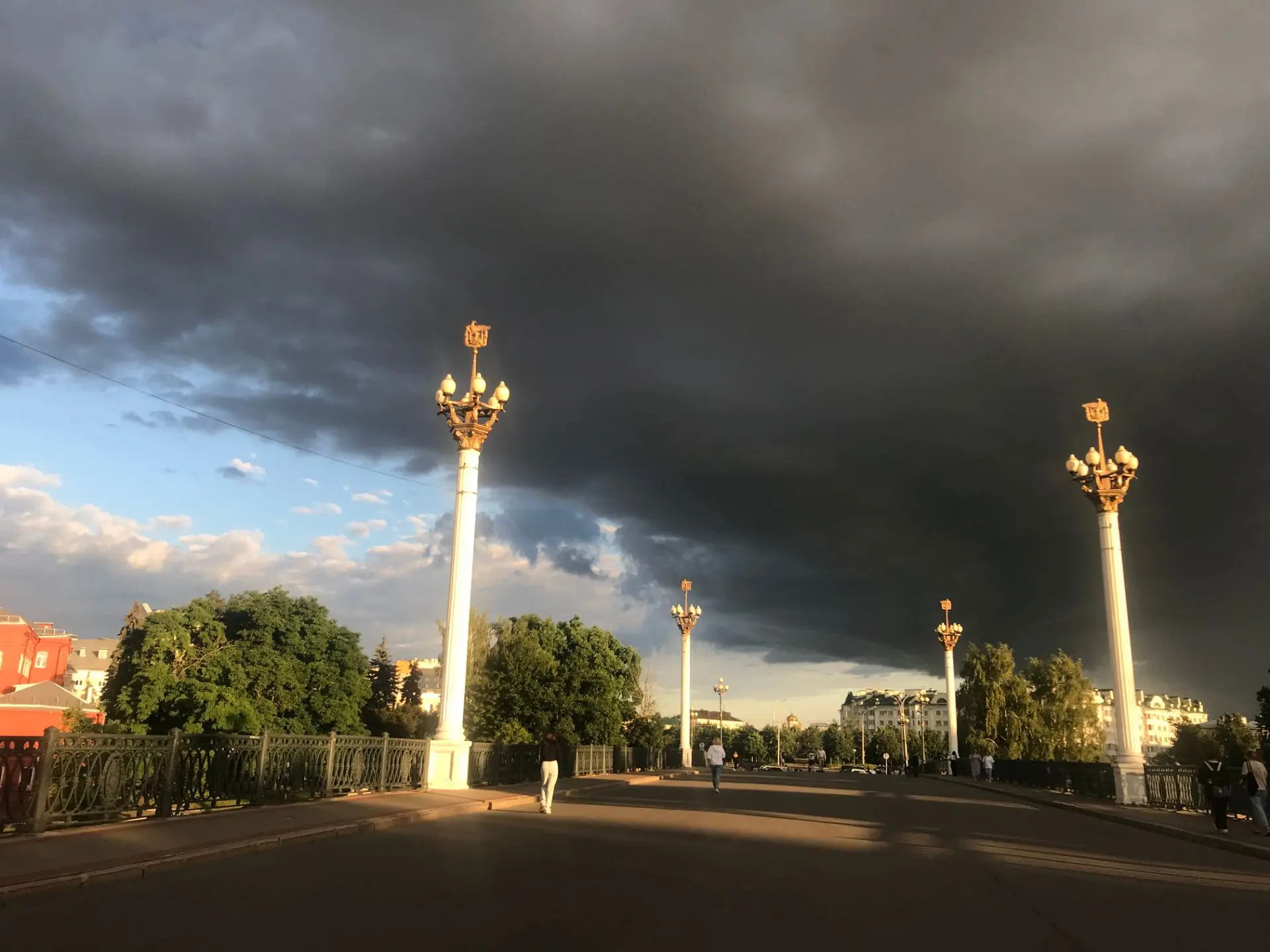 ⛈️В ближайшие сутки на Орловщине ожидаются ливни и град