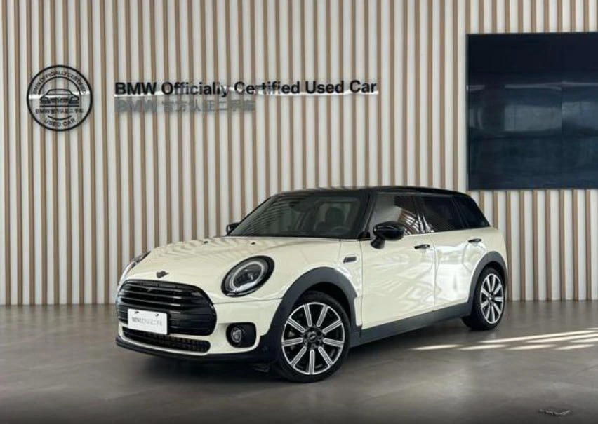 Mini Clubman

Пробег: 20.000 км
Двигатель: 1.5 / 136 л.с.
Привод: передний
Год: 2022

Комплектация:
