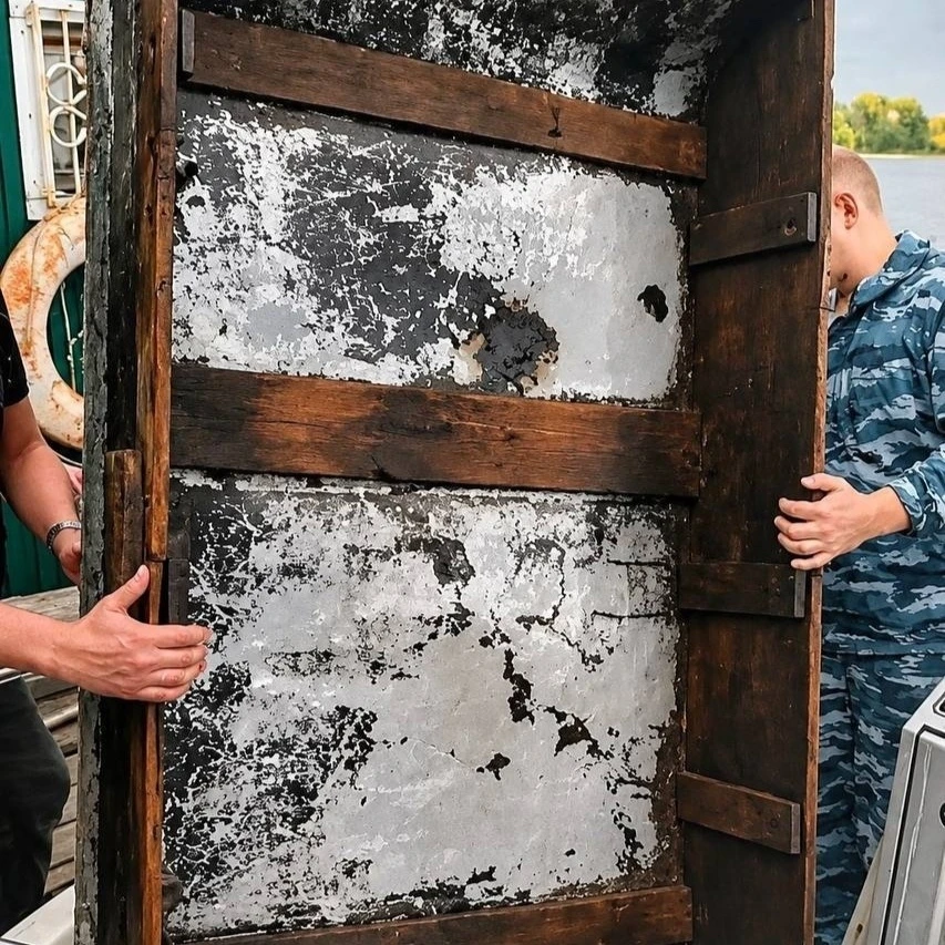 В Самарской области подросток утонул, пытаясь переплыть Волгу на самодельном плоту

Два 15-летних др